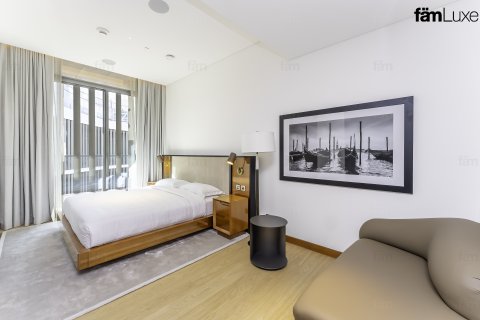 Müüa katusekorter asukohaga Dubai, AÜE: 6 magamistoaga, 1404.5 m² Nr 691185 - pilt 15