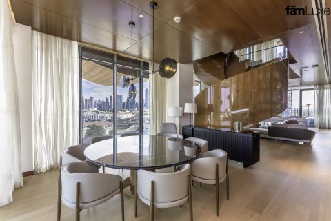 Müüa katusekorter asukohaga Dubai, AÜE: 6 magamistoaga, 1404.5 m² Nr 691185 - pilt 2