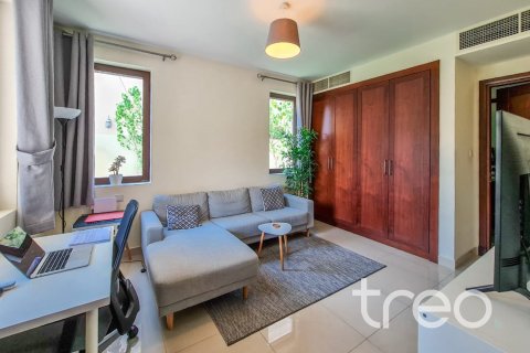 Villa til leje i Arabian Ranches 2, Dubai, UAE 5 soveværelser, 368.82 kvm № 739314 - foto 10