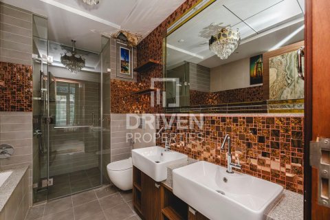 Apartment in Bur Dubai, UAE 1 bedroom, 91.7 sq.m. № 745830 - photo 10