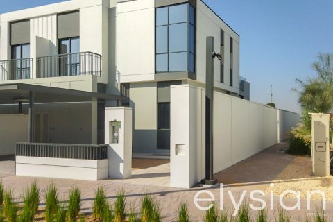 Rumah bandar di Al Furjan, Dubai, UAE 4 bilik tidur, 336 meter persegi № 586288 - foto 1