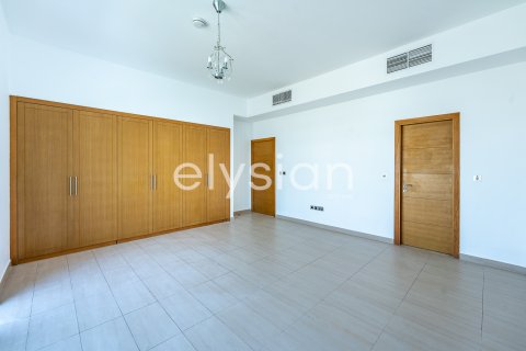 Villa in Jumeirah Park, Dubai, UAE 4 bedrooms, 510 sq.m. № 586287 - photo 6