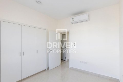 Townhouse in Town Square, Dubai, UAE 4 bedrooms, 262 sq.m. № 602845 - photo 15