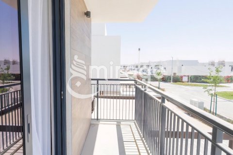 Vila na Yas Island, Abu Dhabi, SAE 4 ložnice, 367.7 m² Č.: 574232 - fotografie 11