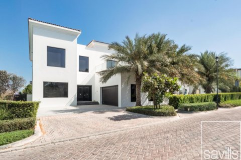 Villa uthyres i Jumeirah Golf Estates, Dubai, UAE 6 sovrum, 851.18 kvm Nr. 747494 - fotografi 1