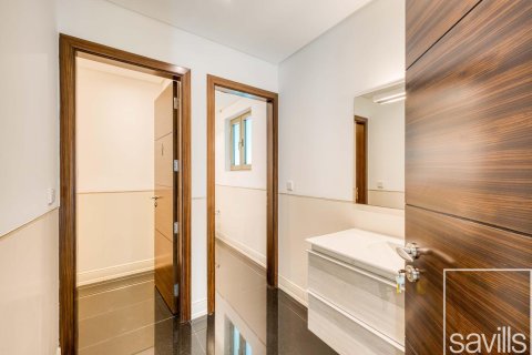 Vila u gradu Palm Jumeirah, Dubai, UAE 6 spavaće sobe, 1245.37 m2 Br. 747493 - Slika 18