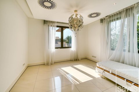 Vila u gradu Palm Jumeirah, Dubai, UAE 6 spavaće sobe, 1245.37 m2 Br. 747493 - Slika 19