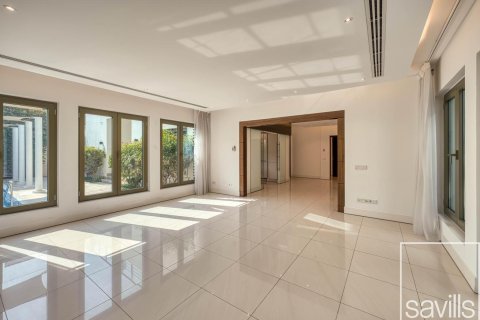 Vila u gradu Palm Jumeirah, Dubai, UAE 6 spavaće sobe, 1245.37 m2 Br. 747493 - Slika 6