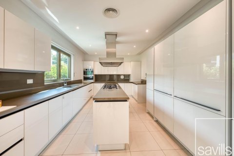 Vila u gradu Palm Jumeirah, Dubai, UAE 6 spavaće sobe, 1245.37 m2 Br. 747493 - Slika 10
