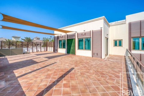 Vila u gradu Palm Jumeirah, Dubai, UAE 6 spavaće sobe, 1245.37 m2 Br. 747493 - Slika 28