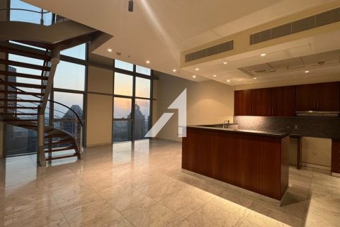 Apartment in DIFC, Dubai, UAE 2 bedrooms, 184.5 sq.m. № 647440 - photo 1