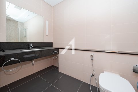 Apartment in DIFC, Dubai, UAE 2 bedrooms, 150.6 sq.m. № 647443 - photo 12