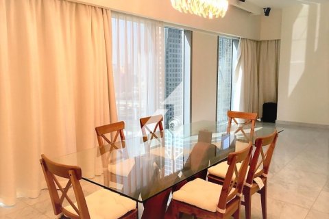 Apartment in DIFC, Dubai, UAE 1 bedroom, 118.4 sq.m. № 647444 - photo 4