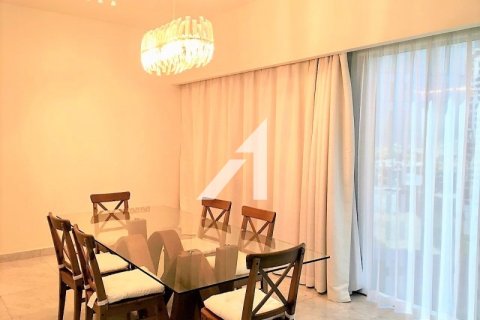 Apartment in DIFC, Dubai, UAE 1 bedroom, 118.4 sq.m. № 647444 - photo 6