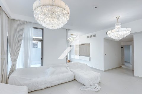 Villa in Dubai, UAE 3 bedrooms, 294.7 sq.m. № 647438 - photo 3