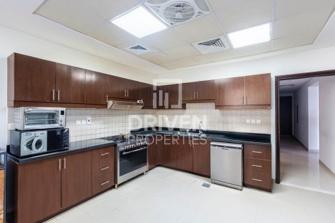 Vilë në Dubai Silicon Oasis, Emiratet e Bashkuara Arabe 3 dhoma gjumi, 351 m2. № 654587 - Foto 13