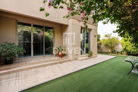 Vilë në Dubai Silicon Oasis, Emiratet e Bashkuara Arabe 3 dhoma gjumi, 351 m2. № 654587 - Foto 26