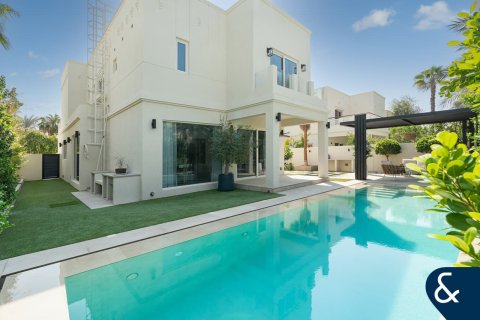 Βίλα σε The Lakes, Dubai, ΗΑΕ 5 υπνοδωμάτια, 372 τ.μ. Αρ. 667354 - φωτογραφία 1