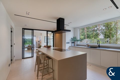 Βίλα σε The Lakes, Dubai, ΗΑΕ 5 υπνοδωμάτια, 372 τ.μ. Αρ. 667354 - φωτογραφία 8