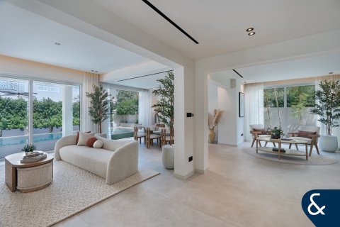 Βίλα σε The Lakes, Dubai, ΗΑΕ 5 υπνοδωμάτια, 372 τ.μ. Αρ. 667354 - φωτογραφία 4