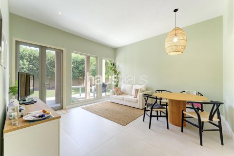 Villa in Arabian Ranches, Dubai, UAE 3 bedrooms, 309 sq.m. № 625336 - photo 5