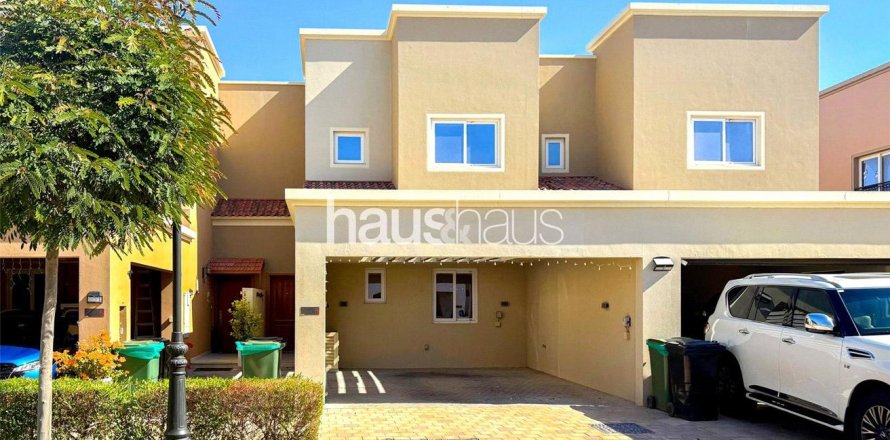Řadový dům v Dubai Land, Dubai, SAE 2 ložnice, 170 m² Č.: 625337