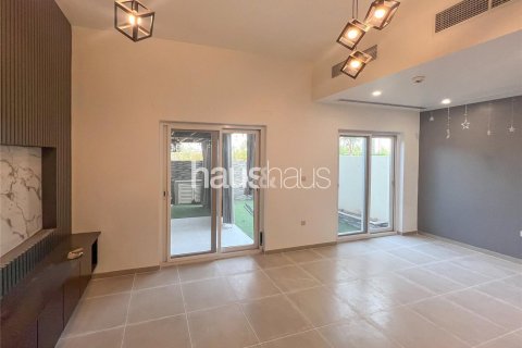 Řadový dům v Dubai Land, Dubai, SAE 2 ložnice, 170 m² Č.: 625337 - fotografie 4