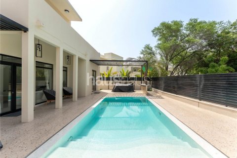 Vilë në Arabian Ranches, Dubai, Emiratet e Bashkuara Arabe 4 dhoma gjumi, 325 m2. № 625335 - Foto 9