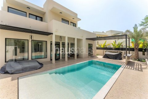 Vilë në Arabian Ranches, Dubai, Emiratet e Bashkuara Arabe 4 dhoma gjumi, 325 m2. № 625335 - Foto 1