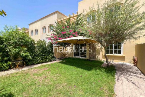 Vilë në The Springs, Dubai, Emiratet e Bashkuara Arabe 2 dhoma gjumi, 153 m2. № 626442 - Foto 1