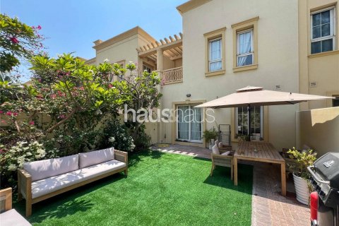 Vilë në The Springs, Dubai, Emiratet e Bashkuara Arabe 2 dhoma gjumi, 153 m2. № 626441 - Foto 1