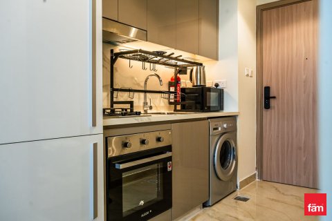 Apartment in Meydan, Dubai, UAE 28.1 sq.m. № 727797 - photo 10