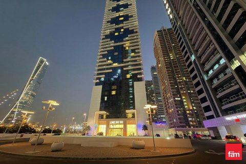דירה ב Dubai, איחוד האמירויות 41.5 מ