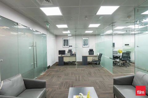 Office in Business Bay, Dubai, UAE 434.4 sq.m. № 695253 - photo 5
