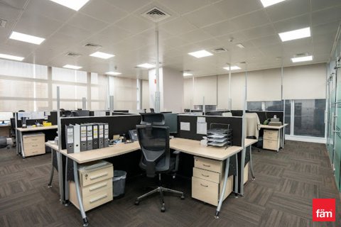 Office in Business Bay, Dubai, UAE 434.4 sq.m. № 695253 - photo 4