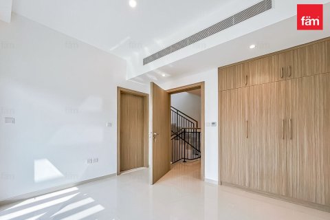 Řadový dům v Dubai, SAE 3 ložnice, 112.2 m² Č.: 695249 - fotografie 8