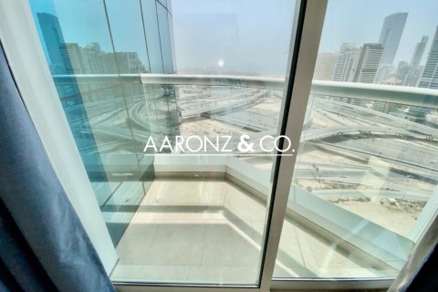 Διαμέρισμα σε Jumeirah Lake Towers, Dubai, ΗΑΕ 1 υπνοδωμάτιο, 89 τ.μ. Αρ. 681179 - φωτογραφία 17