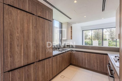 Vilë në Tilal Al Ghaf, Dubai, Emiratet e Bashkuara Arabe 4 dhoma gjumi, 404.96 m2. № 767457 - Foto 4