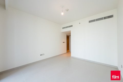 Apartment in Dubai, UAE 3 bedrooms, 175.6 sq.m. № 348172 - photo 12