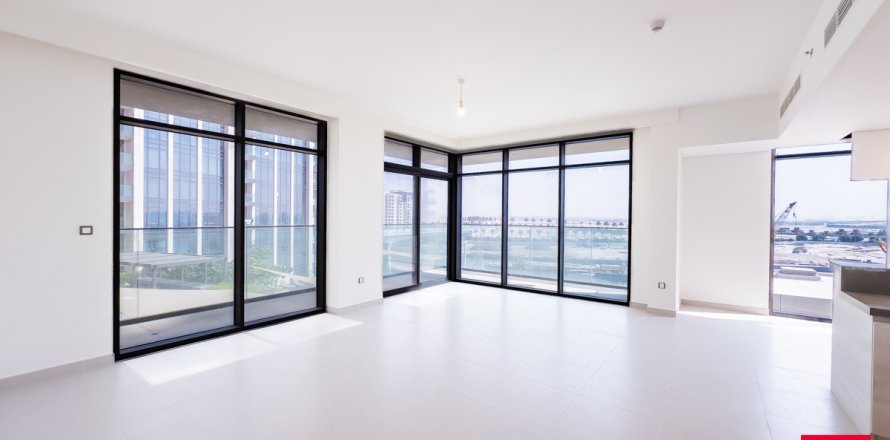 Apartment in Dubai, UAE 3 bedrooms, 175.6 sq.m. № 348172