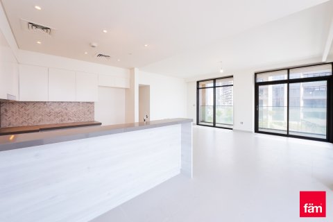 Apartment in Dubai, UAE 3 bedrooms, 175.6 sq.m. № 348172 - photo 4