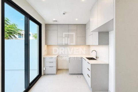 Villa te huur in Arabian Ranches 3, Dubai, VAE 3 slaapkamers, 127.56 vr.m., nr 745103 - foto 10