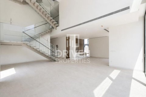 Vila v Nadd Al Sheba, Dubai, SAE 5 ložnice, 788.47 m² Č.: 745104 - fotografie 3