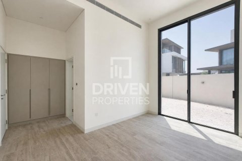 Vila v Nadd Al Sheba, Dubai, SAE 5 ložnice, 788.47 m² Č.: 745104 - fotografie 9
