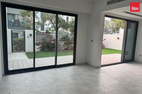 Řadový dům v Dubai, SAE 4 ložnice, 244.6 m² Č.: 769296 - fotografie 3