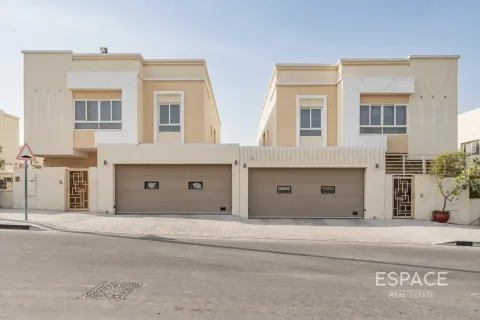 Müüa villa asukohaga Al Furjan, Dubai, AÜE: 4 magamistoaga, 378 m² Nr 737811 - pilt 20