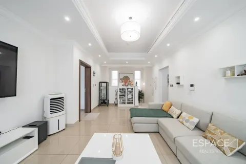 Müüa villa asukohaga Al Furjan, Dubai, AÜE: 4 magamistoaga, 378 m² Nr 737811 - pilt 9