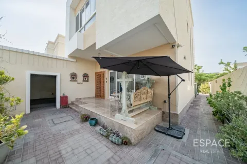 Müüa villa asukohaga Al Furjan, Dubai, AÜE: 4 magamistoaga, 378 m² Nr 737811 - pilt 19