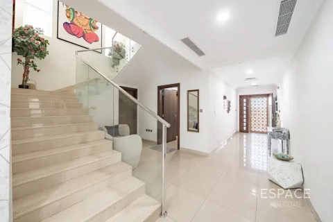 Müüa villa asukohaga Al Furjan, Dubai, AÜE: 4 magamistoaga, 378 m² Nr 737811 - pilt 5
