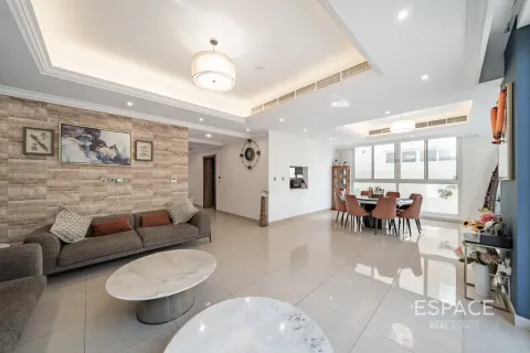 Müüa villa asukohaga Al Furjan, Dubai, AÜE: 4 magamistoaga, 378 m² Nr 737811 - pilt 3